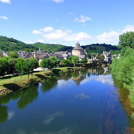 L'Oustal Bed and Breakfast Sainte-Eulalie-d'Olt Esterno foto