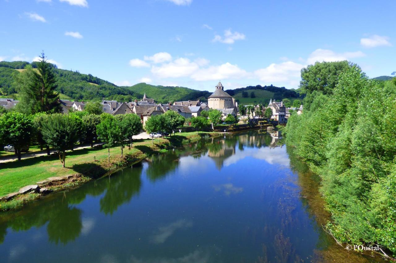 L'Oustal Bed and Breakfast Sainte-Eulalie-d'Olt Esterno foto